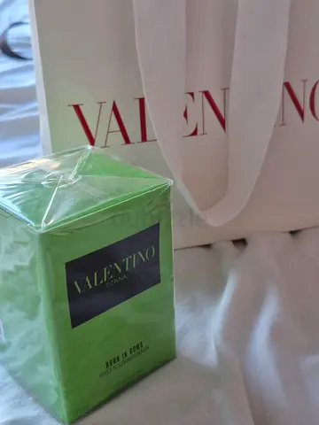 Valentino Donna born in Roma Green Stravaganza