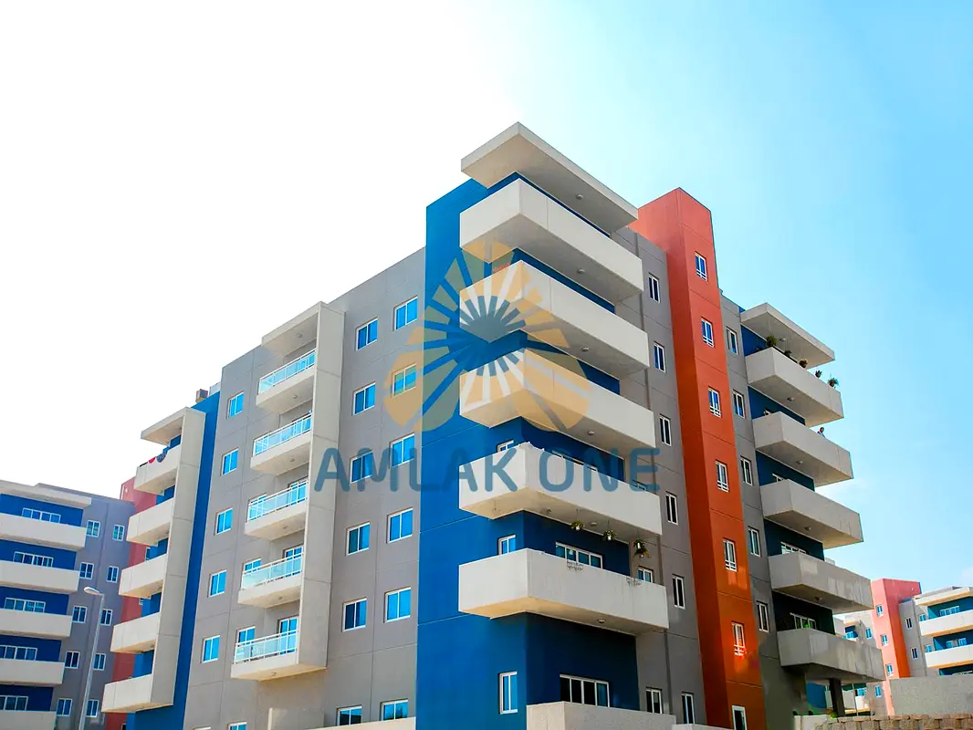 Spacious Apartment| Prime Location| Buy Now