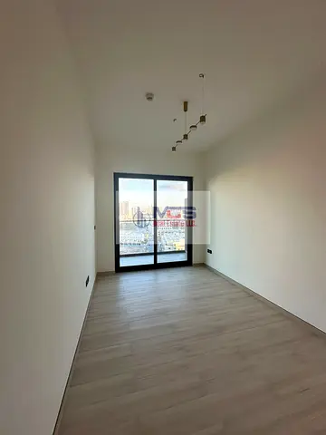 Hot Deal | Prime Location | Vacant | High Floor