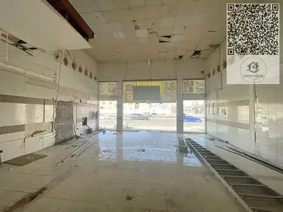 معرض تجاري في اماره عجمان منطقه الصناعيه 1 بسعر مميز علي 4 دفعات