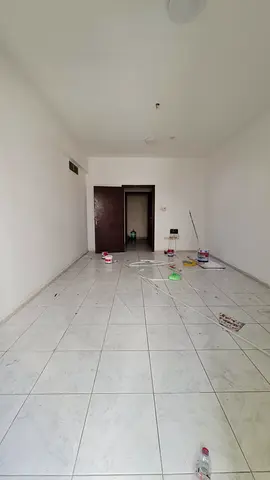 كاميرات مراقبة تعمل على مدار 24 ساعة  برج عائلي بالكامل  مواقف خارجية مجانية فقط  صيانة ممتازة طوال العام  الموقع والمعالم القريبة:  مول  سوبرماركت  م