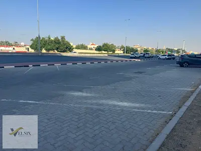 للبيع: أرض مميزة متعددة الاستخدامات على طريق الشيخ خليفة الرئيسي | مبنى من ستة طوابق (أرضي + 6 طوابق) | الروضة 2 - عجمان