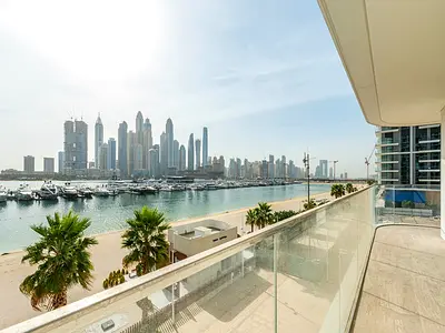 Keys In Hand | Marina Skyline Views | Chiller Free