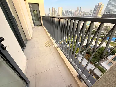 3BHK FREE HOLD WITH close kitchen big terrace open view