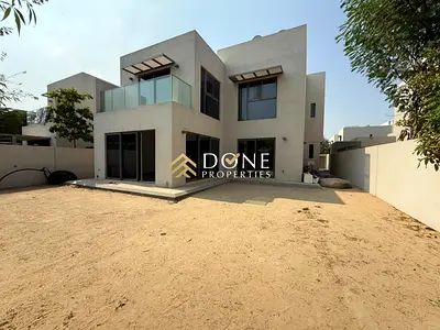 Stunning Four-Bedroom Villa with Large Garden Area and Complete Facilities