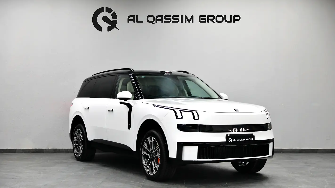 Lynk & Co 900 2025 — photo 1 of 20