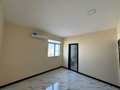 الزاهية، عجمان – موقع متميز بالقرب من جميع الخدمات الحيوية مثل المدارس، الأسواق، المولات، والمستشفيات، مع سهولة الوصول إلى الطرق الرئيسية ومخارج دبي و