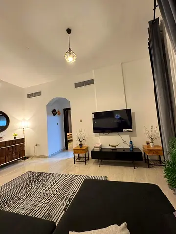 "First tenant opportunity in Al Rumaila 1 | Master bedroom and living room + 2 bathrooms | All bills included | Only 4300 dirhams"