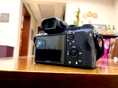 Sony A7II – Like New (Only 9k Shutter),  Additional battery and charger