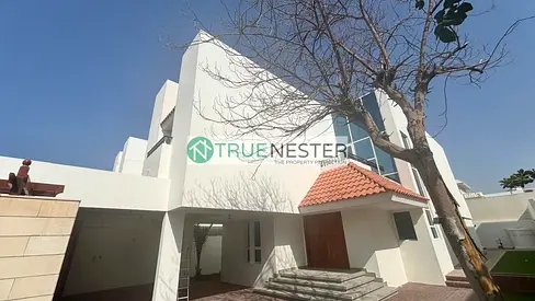 5 Bedroom Fully renovated villa - Jumeirah 3