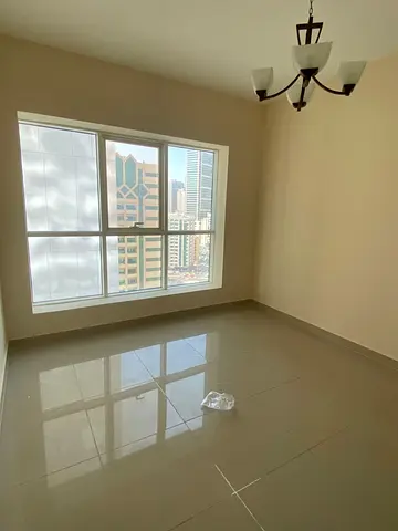 فرصة لا تُعوّض للسكن العائلي الراقي في واحدة من أفضل المناطق الحيوية في إمارة الشارقة، وتحديداً في منطقة المجاز 2 المطلة والقريبة من كافة الخدمات.  ال