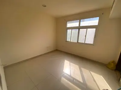 استوديو للإيجار السنوي في القليعة بسعر مميز