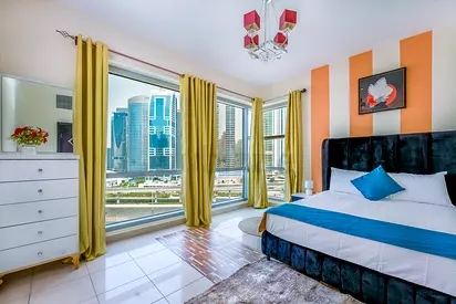 Luxurious Master Room | Walkable to DMCC Metro | Available now..!!