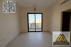 Balcony with an open view | Easy access to Dubai due to its proximity to Sheikh Mohammed Bin Zayed R