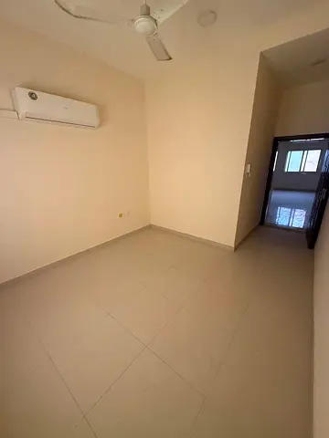 غرفتين وصالة للإيجار – المويهات 1       المواصفات:   • غرفتين وصالة   • 2 حمام   • غرفة ماستر   • مساحة ممتازة