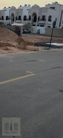 بدون مقدم قسط  على 11 شهر