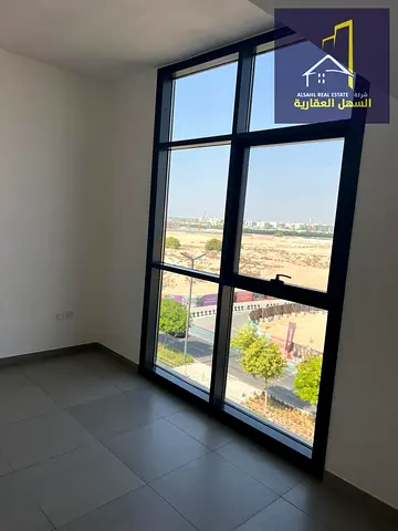 غرفة وصالة رائعة في الممشى للبيع