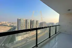 HIGH FLOOR | SPACIOUS LAYOUT | CLOSE TO METRO