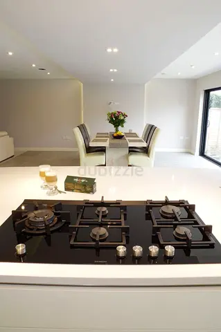 SIEMENS latest model 5 hobs gass cooktop built-in 90cm ceramic black