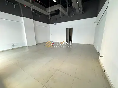 Close to park luxury shop very prime location ready to move business area only jest 85k