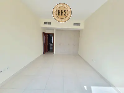 Prime location Huge 2bhk 3baths in 120k balcony wardrobes 1parking free