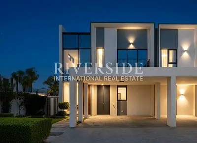 Single Row | Corner Unit | Close to Amenities