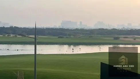 إطلالة على الغولف والبحيرة | حياة فاخرة | تملك حر