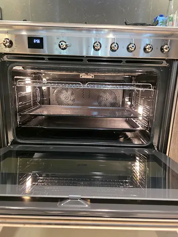 Smeg SSA91MAX2 brand new stove never used under warranty with receipt 2 years extended warranty