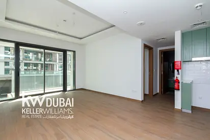RESALE | COMMUNITY LIVING | BEST LAYOUT