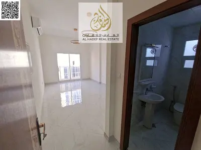 ✨ أول ساكن للإيجار بعجمان – غرفتين وصالة بمساحة واسعة مع 3 حمامات وبلكون وتشطيب سوبر لوكس في قلب النعيمية 1 مع تسهيلات دفع حتى 6 دفعات ✨