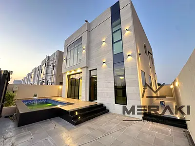 4 غرف ماستر ومسبح  بتصميم مودرن ساحر