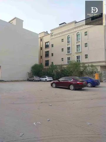 للبيع في الشارقة منطقة البوطينه 

ارض سكني تجاري 

مساحة 2500قدم 

تصريح ارضي وخمس طوابق 

تملك مواطنين ودول مجلس التعاون 

موقع ممتاز جدا  شارع ج