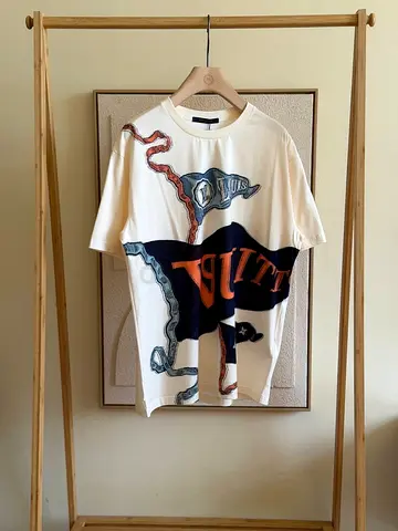 LV T shirt