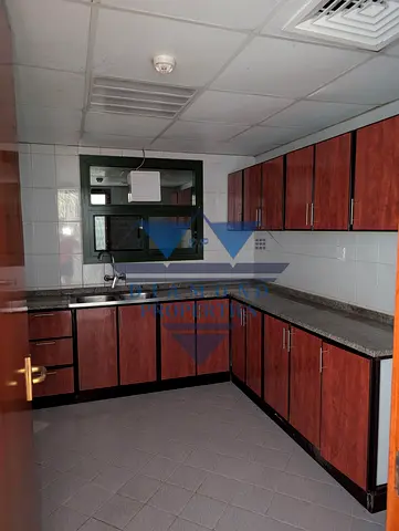 DON'T MISS LAST UNIT IDEAL LOCATION 1BHK CHILLER FREE AC JUST ONLY 33K