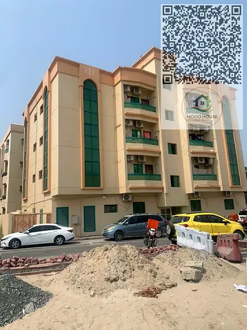 عقار سكني وتجاري في موقع استراتيجي