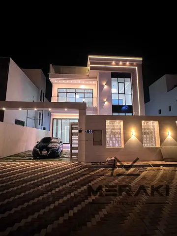 جاهزة للسكن فوراً  فيلا 6 غرف وروف بالحليو قريب المسجد