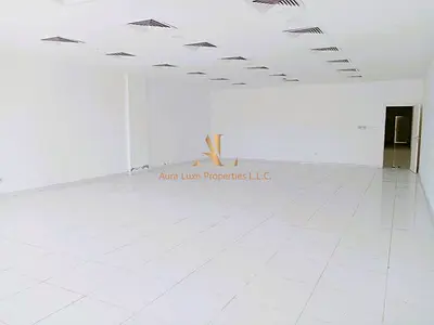 Exclusive Villa on Jumeriah 1 Rd: Spacious Size Ready to move