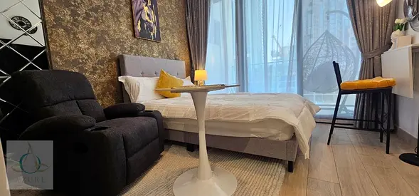 ستوديو مفروش سوبر لوكس مع بلكونة