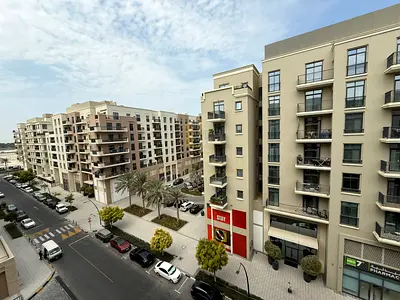 للبيع شقة مميزة مع اطلالة على البوليفارد مبنى نسيم