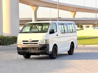 TOYOTA HIACE FULL SATTAR 2012