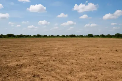 للبيع ارضين تجاريين في مزيرعة