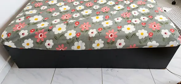 Double Bed Mattress (190x150) (ONE SINGLE BED MATTRESS INCLUDED FOR FREE!!)