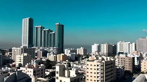 أجمل الشقق وأقل الأسعار للإيجار السنوي في كورنيش عجمان غرفة وصالة بسعر 32 ألف درهم على 4 دفعات إطلالة بحرية مميزة