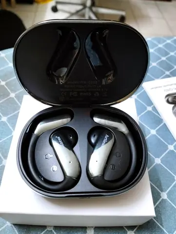 4-in-1 Latest AI Bluetooth translation Earbuds,Real-time Translator‌ of 164 world languages