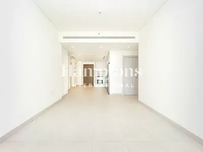 Marina -Amenities and Pam Views | Spacious Layout