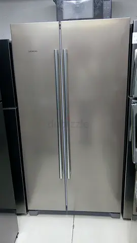 Siemens side by side new model fridge same like new conditon for sale