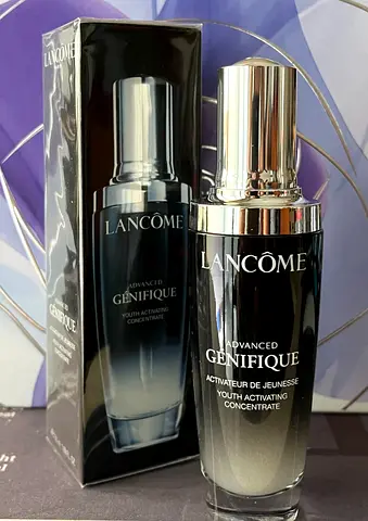 Lancôme Advanced Génifique Radiance Boosting Anti-Aging Face Serum - Visibly Hydrates  Plumps Skin