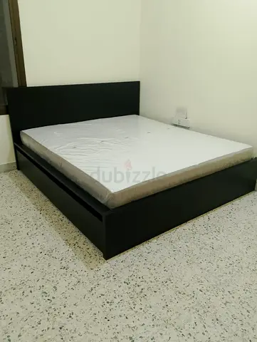 IKEA malam king size bed with IKEA mattress 180×200cm and 2 storage drawers underneath