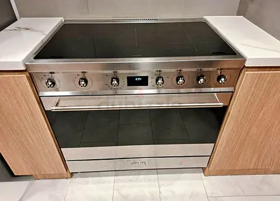 Smeg Induction Cooking Range – 90 cm | Premium Italian Design