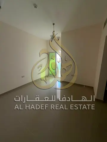 فرصة مميزة للسكن في بناية جديدة بالكامل بتشطيب حديث وموقع  قريب من جميع  الخدمات والمواصلات .تم افتتاح بناية جديدة – أول ساكن 🏠 غرفة وصالة – أول ساكن